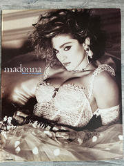 MPP50312 PYRAMID/LIVE NATION