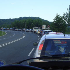 20:29h Ortsausgang Müllenbach: Hier schon Stau?!?!? SCH......!!!!!