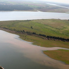 RIO ESLA QUE HACE EL PANTANO DE RICOBAYO