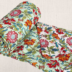 Courtepointe (gudri en anglais), fleuries, réversible, 100% coton (collection des "Courtepointes fantaisie).