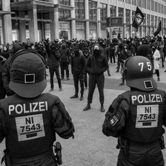 13. November 2020 Gegendemonstranten