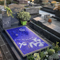mosaique contemporaire , ART FUNERAIRE , pierre tombale granit Lanhelin 