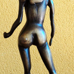 La Sanjuanina Mariú .:. Bronce - Altura: 29cm - 2000