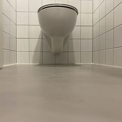 Betonböden, Spachtelboden und Verlaufsbeschichtungen aller Art wie Naturkalk, Mineralien und Kunstharz