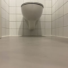 Betonböden, Spachtelboden und Verlaufsbeschichtungen aller Art wie Naturkalk, Mineralien und Kunstharz