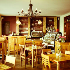 Gastronomieeinrichtung: Cafe