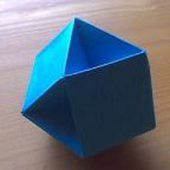 Variation from simple-cupe/Autor:Kunihiko Kasahara/Faltarbeit:Origami-Micha