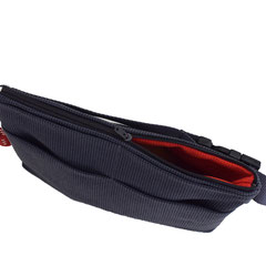 17. tasje (C) met rits en 2cm bodem. € 36,50 (alleen in  antraciet met rode voering op voorraad andere kleuren op aanvraag)