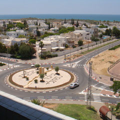 Vue sur rond point et mer