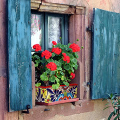 Blumenkasten farbig und bunt aus Mexiko