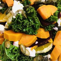 Veganer Wintersalat mit Grünkohl und Orange