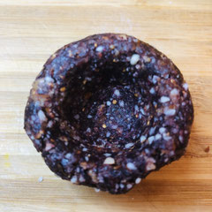 Vegane Energyballs Mandel Heidelbeere