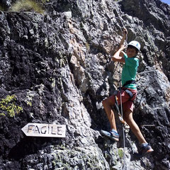 via ferrata ligne de vie parcours aventure