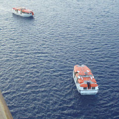 Die Boote sind bereit und warten auf uns.