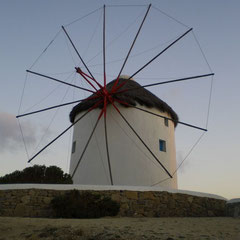 Die berühmten Windmühlen von Mykonos.