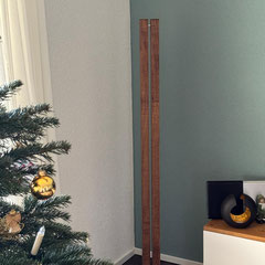 Stehleuchte Eichenholz mit Schwarzstahlsockel LED Warmweiss