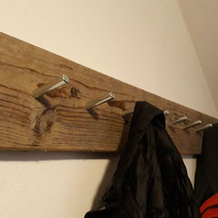 Wandgarderobenleiste Altholzplanke gebürstet, Wall coat rack, brushed old wood plank