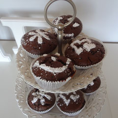 So sehen meine Muffins aus! Ich habe sie mit Herzen, Smileys und Blumen verziert. Photo: Maikii