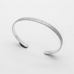 bracelet-fin-jonc-martelage-contemporain-argent-homme-femme-bijoutier-joaillier-createur-auvergne-rhone-alpes