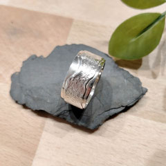 Bague-moon-argent-homme-femme-creation-contemporaine-bijoutier-joaillier-auvergne-rhone-alpes 