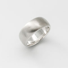 Bague-bombée-argent-homme-femme-creation-contemporaine-bijoutier-joaillier-auvergne-rhone-alpes