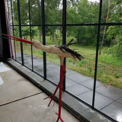 Storch, Ahorn, Metall, Tusche, 190 cm, 2020