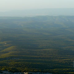 Autre paysage du Luberon au petit matin - Mont Ventoux (Vaucluse), Juillet 2009