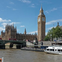 Londres - Big Ben: tour horloge du palais de Westminster.