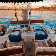 Rent Yacht Side