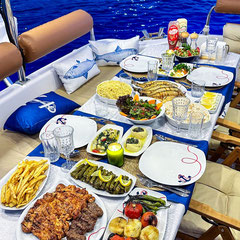 Rent Yacht Side