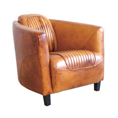 T15cv109   Leder  75x83x70cm   999 €