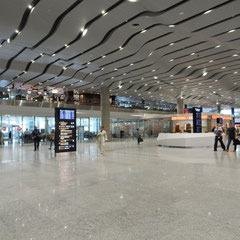 Ankunftsbereich des Flughafen.