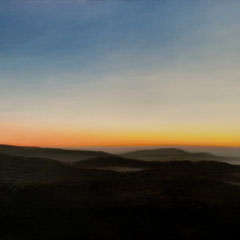 "Abendstimmung über Schwarzwald und Rheintal", Bitumen-/Acryl-/Ölfarben auf Leinwand, 70 x 140 x4 cm
