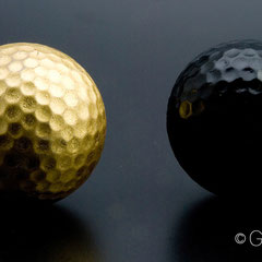 Golfball vergoldet