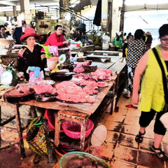 Auf dem Mark Minh Hoa, Frischfleisch 
