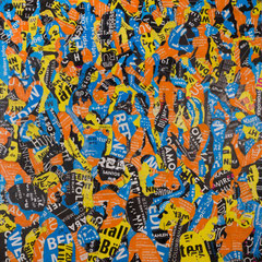 Crowd 02 l 2017 l 130x130 cm l Papier auf Holz
