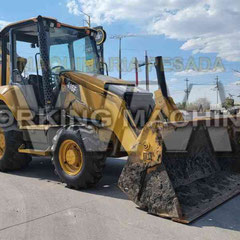 RETROEXCAVADORA CATERPILLAR
