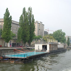 Donaukanal Badeschiff