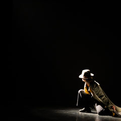 Fotografia Fine Art di danza contemporanea interpretata da Elisabetta Da Rold sulla canzone M'han ciamaa di Enzo Jannacci