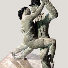 Tango, Terrakotta, Tonmehl, reduziert gebrannt, H47xB37xT25cm