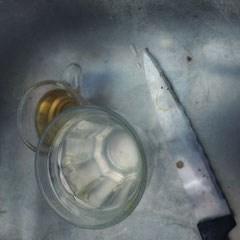 KNIFE