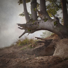 SAND HOLE