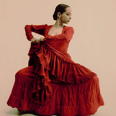 Flamenco dancer Belén Maya, Studio portrait 1996 © courtesy and image by Gilles Larrain