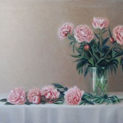 Jarrón con peonias, Oil on canvas mounted on panel, 19 x 27 inches.
