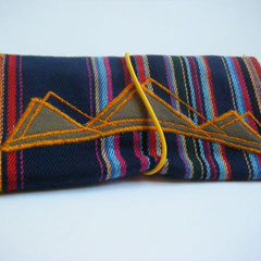 Original DUTCH MOUNTAINS BLUEBERRY pouch with a clutch flap & elastic strip