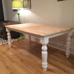 Table chêne pieds blancs