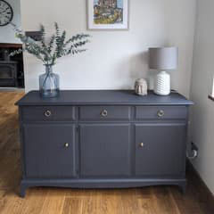 Meuble peint gris