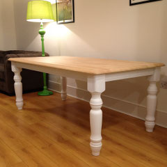 table pieds peints