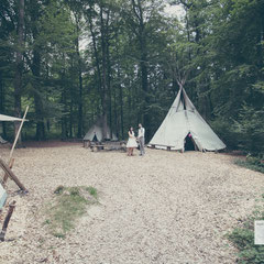 Tipi Zelt im Outdoorzentrum Lahntal bei der Hochzeitsfeier.