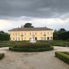 Carate Brianza (MB) - Villa Stangabusca
